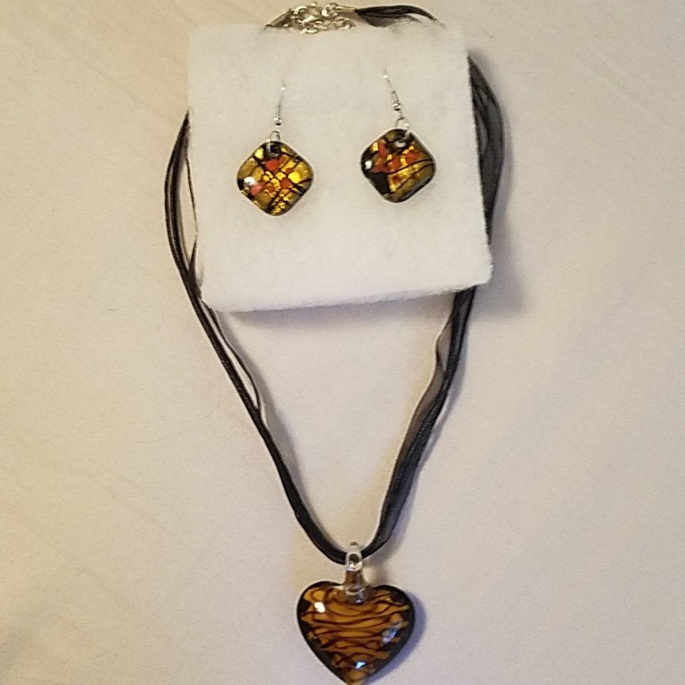 Earrings and necklace set
